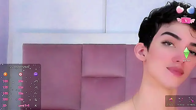 Snapshot of Baby_FenixTS chatting on 11/13/25, 08:24 Baby FenixTS online show from 11/13/25, 08:24