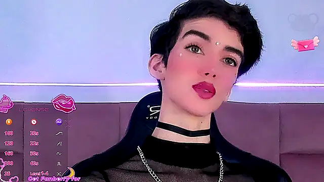 Snapshot of Baby_FenixTS chatting on 12/16/25, 07:01 Baby FenixTS online show from 12/16/25, 07:01