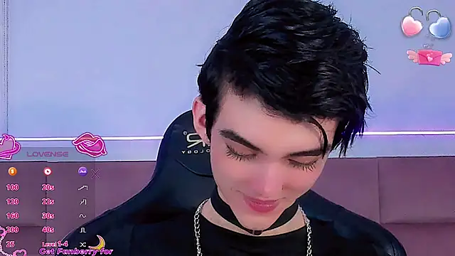 Snapshot of Baby_FenixTS chatting on 12/17/25, 06:51 Baby FenixTS online show from 12/17/25, 06:51