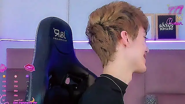 Baby FenixTS online show from 03/05/26, 09:28