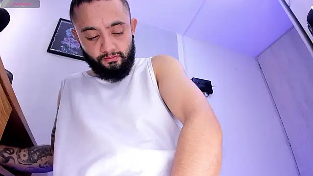 Snapshot of Noah_devil_ chatting on 02/11/26, 12:54 Noah devil online show from 02/11/26, 12:54