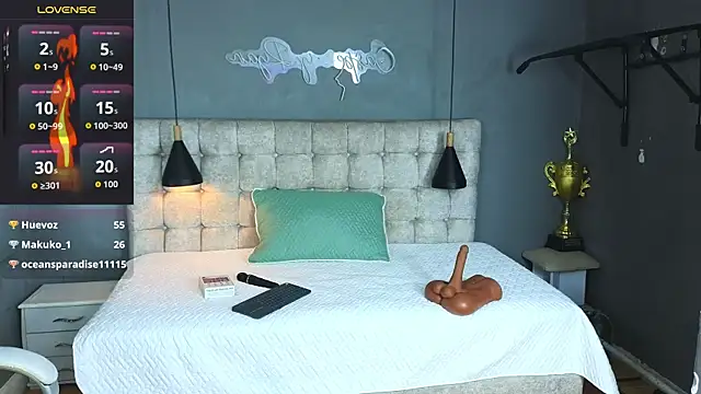 Horny nick18 online show from 10/24/25, 09:41