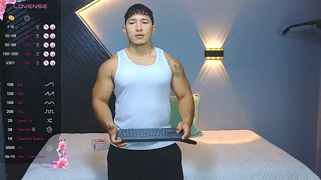 Horny nick18 online show from 02/23/26, 01:23