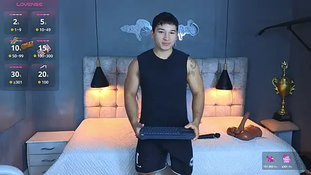 Snapshot of Horny_nick18 chatting on 10/10/25, 12:06 Horny nick18 online show from 10/10/25, 12:06