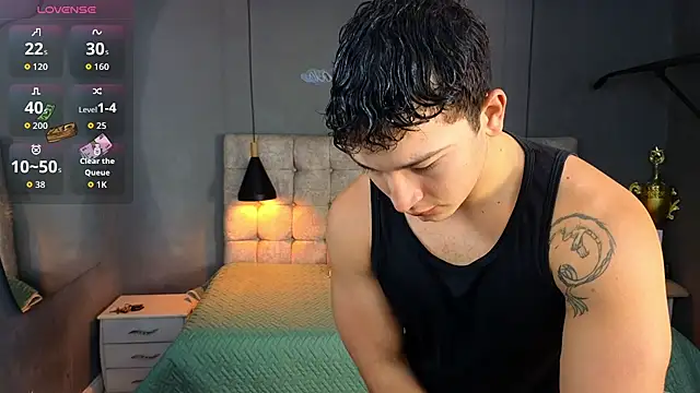Snapshot of Horny_nick18 chatting on 09/23/25, 10:22 Horny nick18 online show from 09/23/25, 10:22