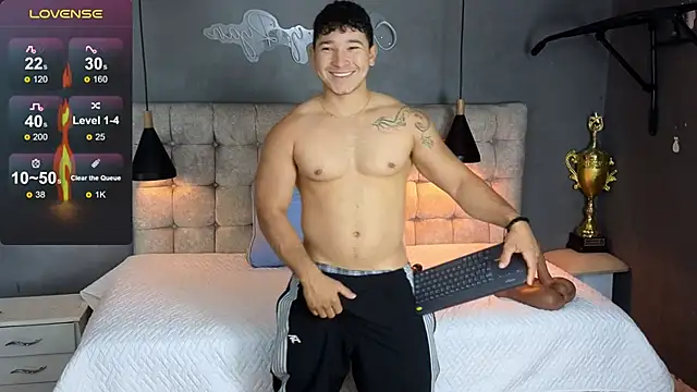 Horny nick18 online show from 11/11/25, 10:21