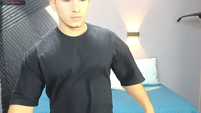 Horny nick18 online show from 02/19/26, 11:40