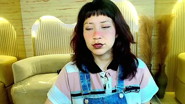 valentina r  online show from 03/11/26, 03:22