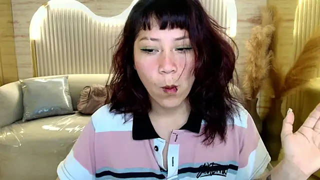 valentina r  online show from 02/03/26, 07:41