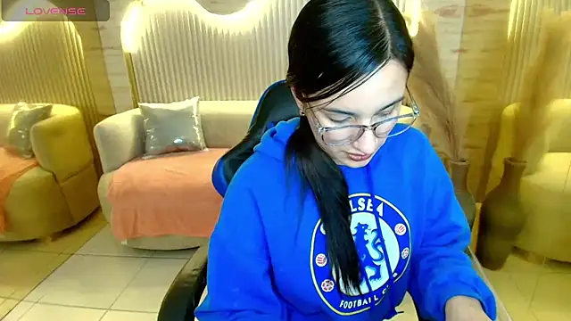 scarlettvixen r online show from 11/24/25, 07:58