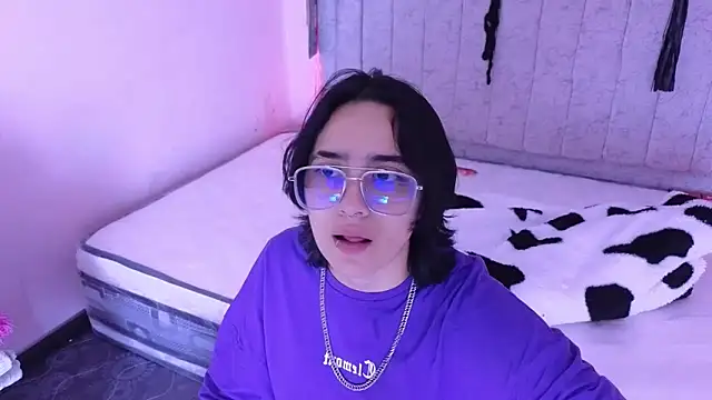 katalinathxandbritney1 online show from 09/11/25, 08:53