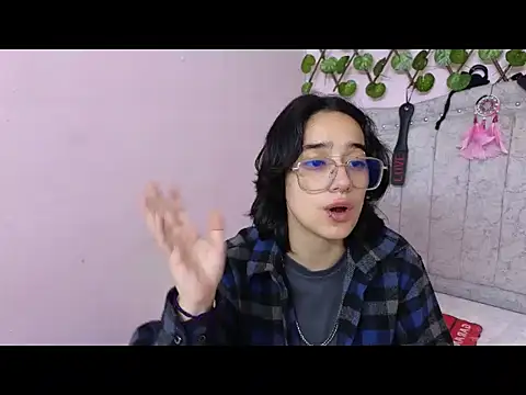 katalinathxandbritney1 online show from 09/27/25, 09:32