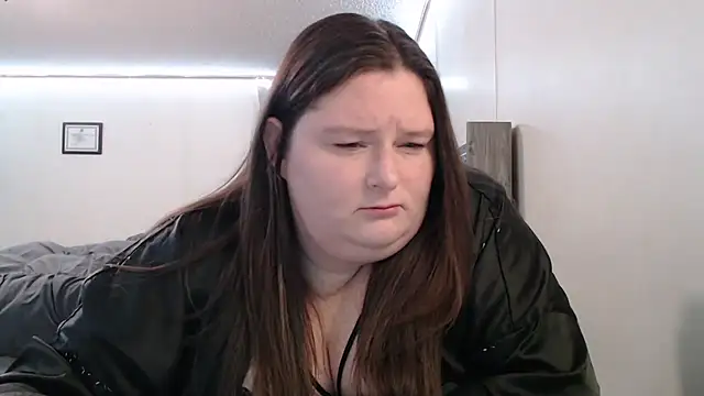 ScarlettRose129 online show from 10/26/25, 04:24