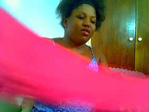 SweetHoney21  online show from 06/26/26, 05:30