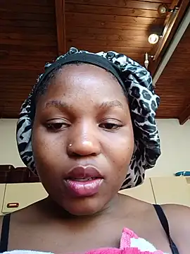 SweetHoney21  online show from 07/01/26, 12:38