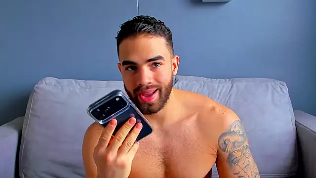 Paul Phoenix online show from 10/15/25, 07:11