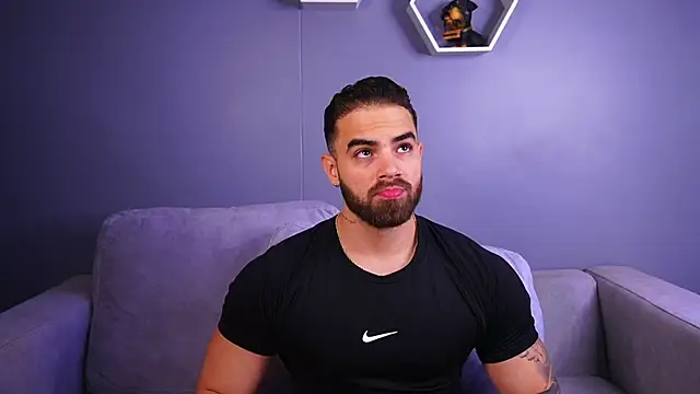 Paul Phoenix online show from 12/18/25, 07:40