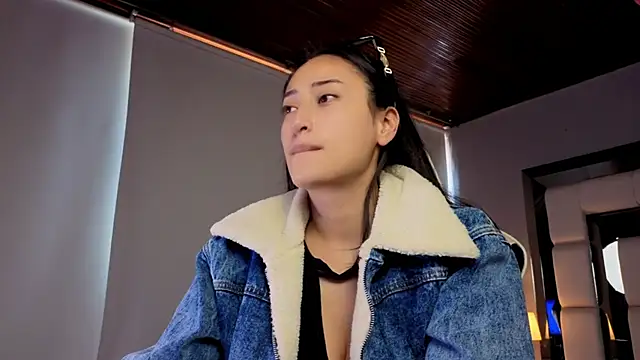 Snapshot of Adhara7 chatting on 02/27/26, 07:35 Adhara7 online show from 02/27/26, 07:35