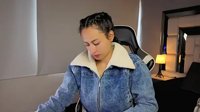 Adhara7 online show from 04/10/26, 07:54