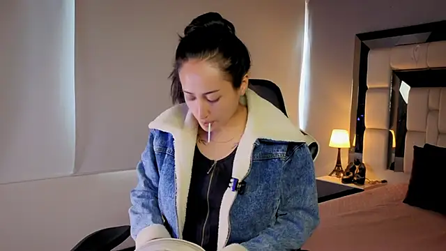 Snapshot of Adhara7 chatting on 02/20/26, 08:22 Adhara7 online show from 02/20/26, 08:22