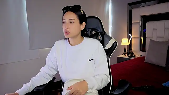 Snapshot of Adhara7 chatting on 02/05/26, 08:59 Adhara7 online show from 02/05/26, 08:59