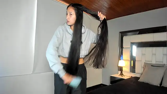 Adhara7 online show from 11/19/25, 07:58