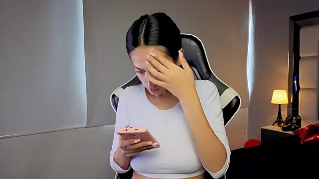 Snapshot of Adhara7 chatting on 02/23/26, 07:14 Adhara7 online show from 02/23/26, 07:14