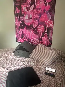 PrettyBabriexox online show from 04/17/26, 04:54