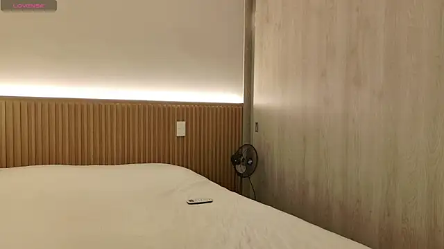 karinasantos  online show from 09/09/25, 01:20