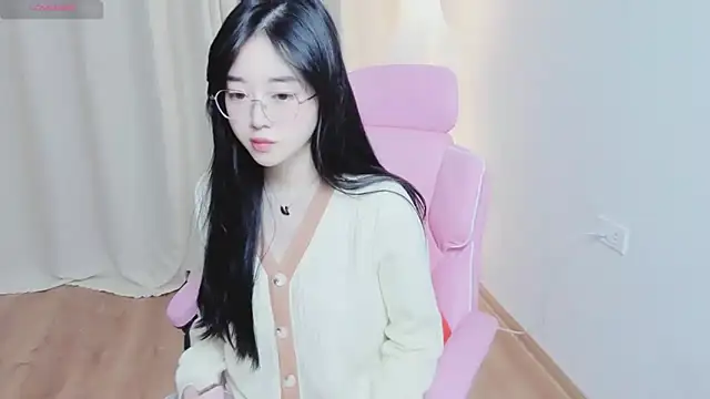 Miu-999 online show from 12/19/25, 02:04