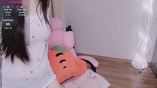 Miu-999 online show from 11/25/25, 02:12