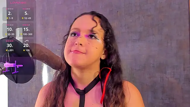 Snapshot of dalia_roses chatting on 09/21/25, 01:33 dalia roses online show from 09/21/25, 01:33