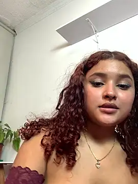 Snapshot of ladulcemary chatting on 10/06/25, 12:12 ladulcemary online show from 10/06/25, 12:12