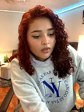 Snapshot of ladulcemary chatting on 09/11/25, 10:10 ladulcemary online show from 09/11/25, 10:10