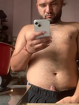 Snapshot of amitsharma7868 chatting on 06/19/26, 02:06 amitsharma7868 online show from 06/19/26, 02:06