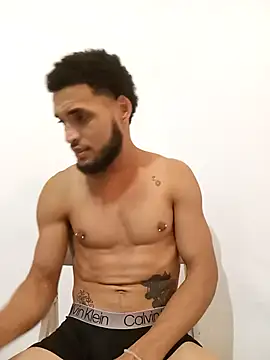 Snapshot of Utreh_ chatting on 11/05/25, 04:15 Utreh online show from 11/05/25, 04:15