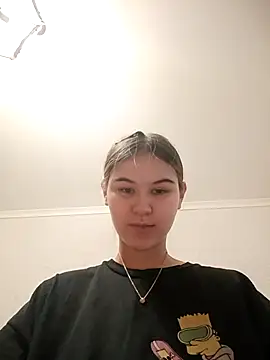 litle owl online show from 03/19/26, 01:33