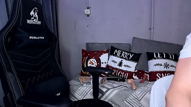 Snapshot of cutemilana_sexwife chatting on 01/31/26, 07:12 cutemilana sexwife online show from 01/31/26, 07:12