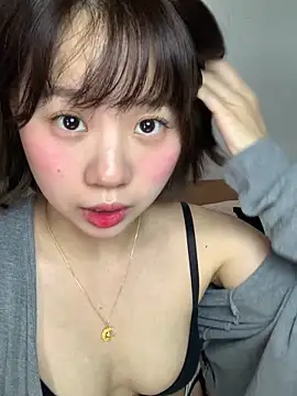 zhaomosheng125216 online show from 12/15/25, 04:07