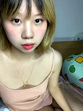 zhaomosheng125216 online show from 10/22/25, 12:21