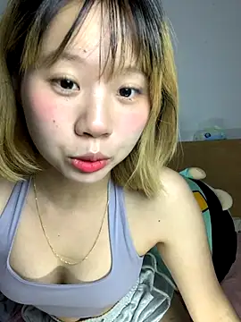 zhaomosheng125216 online show from 10/26/25, 10:43