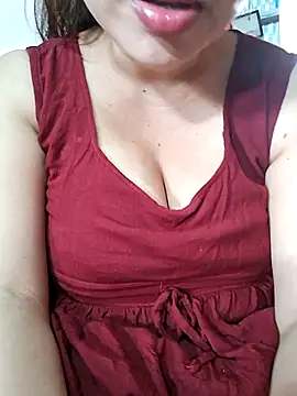 babyjunee12 online show from 02/04/26, 06:41