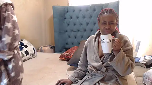 Snapshot of EbonyEssence chatting on 05/27/26, 10:00 EbonyEssence online show from 05/27/26, 10:00