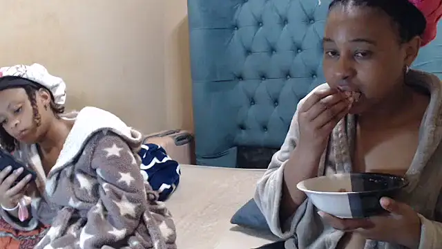 Snapshot of EbonyEssence chatting on 05/18/26, 08:46 EbonyEssence online show from 05/18/26, 08:46