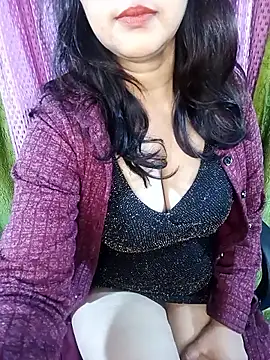 Ishani Baby online show from 11/19/25, 04:51