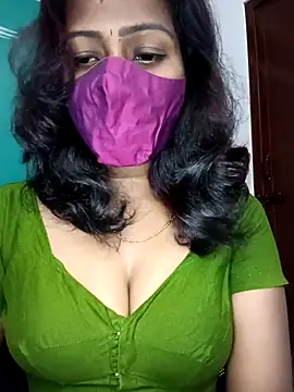 Snapshot of Tamil_kavinila chatting on 10/08/25, 10:39 Tamil kavinila online show from 10/08/25, 10:39
