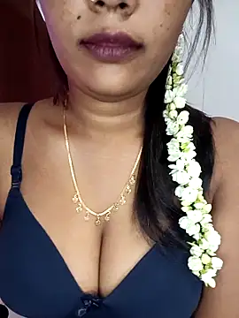 Tamil kavinila online show from 03/18/26, 10:18