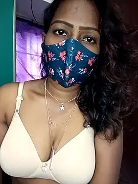 Tamil kavinila online show from 11/06/25, 04:16