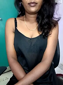 Snapshot of Tamil_kavinila chatting on 09/28/25, 06:09 Tamil kavinila online show from 09/28/25, 06:09