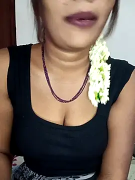 Tamil kavinila online show from 02/09/26, 08:12